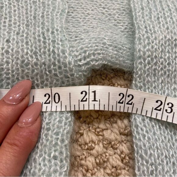 Vintage 80’s Renee Tener Blue Pastel Floral Mohair Blend Sweater Size Medium - Picture 5 of 14